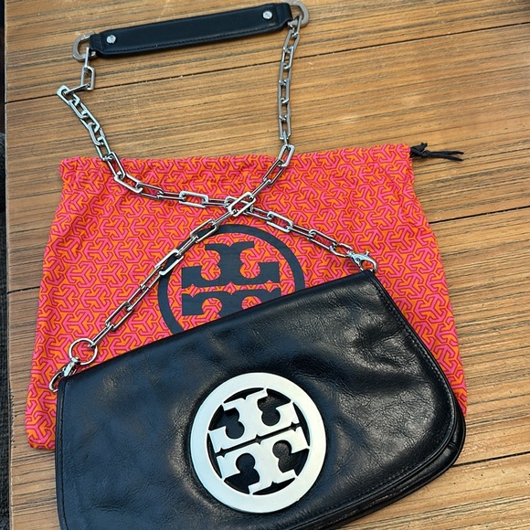 Tory Burch clutch with chain strap - Picture 2 of 10
